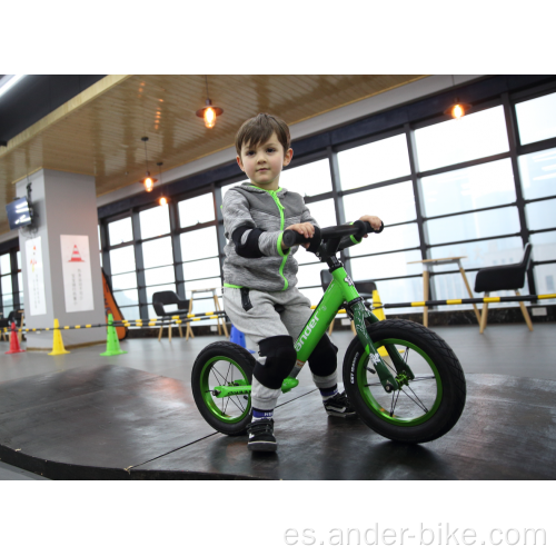 niños bicicletas de equilibrio empujar bicicleta bicicleta